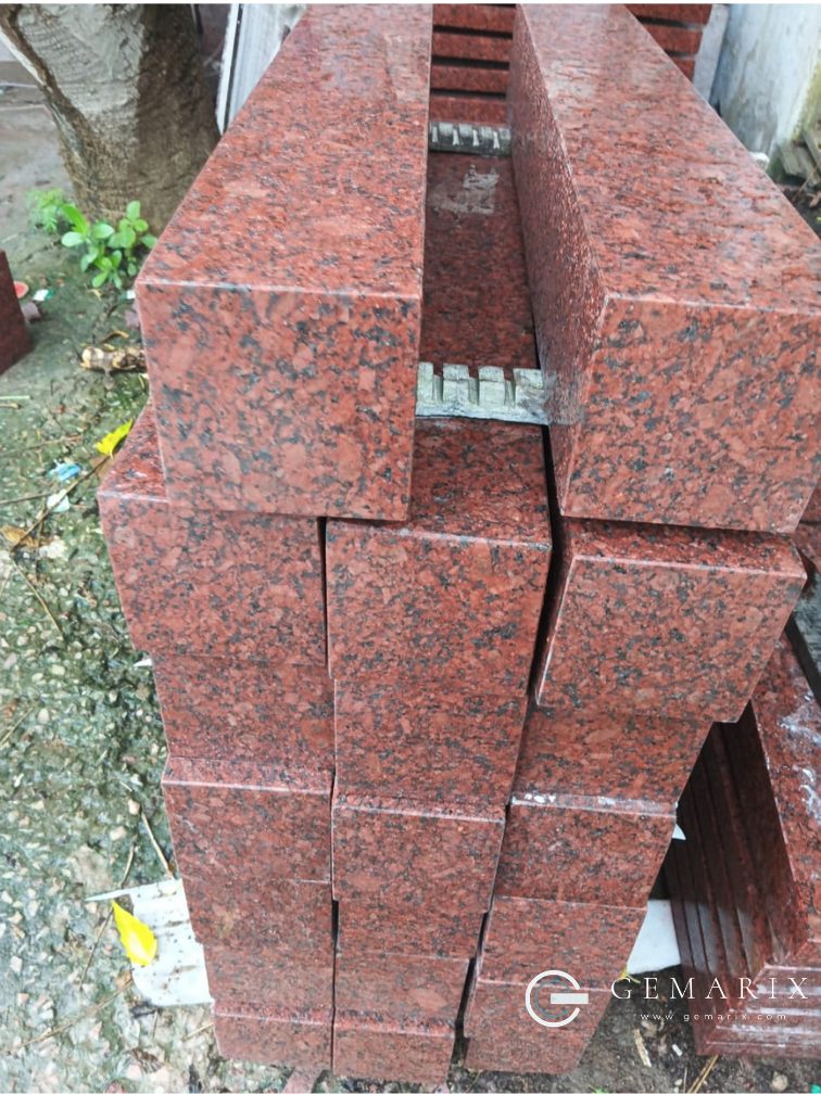 Kerb Rails Imperial Red Stacked